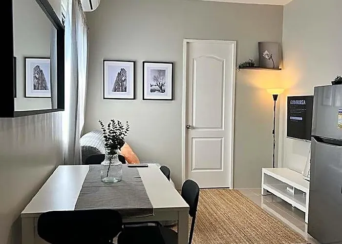 Hotel Cozy 1-bed Unit Near Srp Talisay 4*