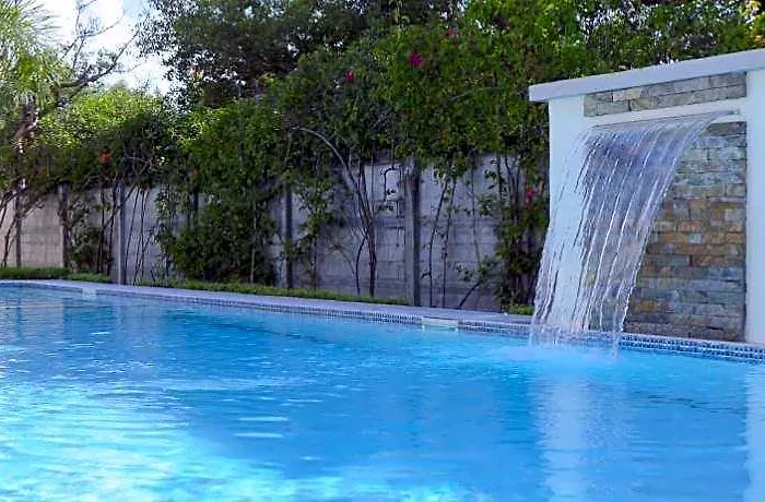 Cozy 1-bed Unit Near Srp Talisay Cebu