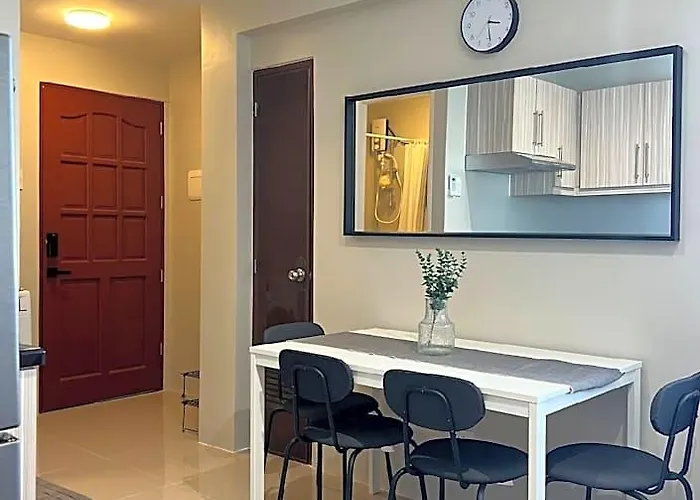Hotel Cozy 1-bed Unit Near Srp Talisay 4*